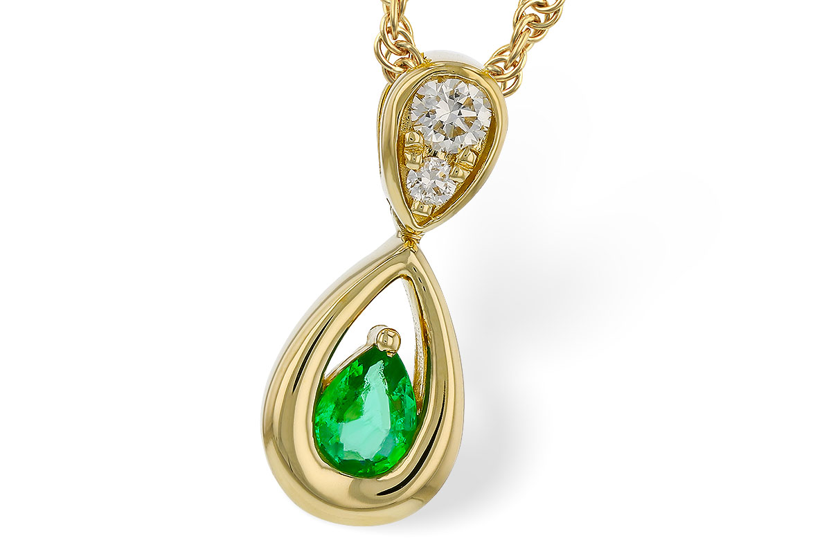 C274-76687: NECKLACE .10 EMERALD .16 TGW (4x3 EMER)