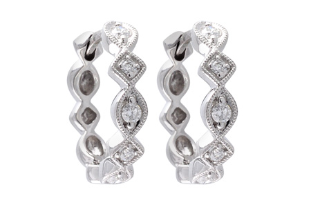 D001-09368: EARRINGS .22 TW