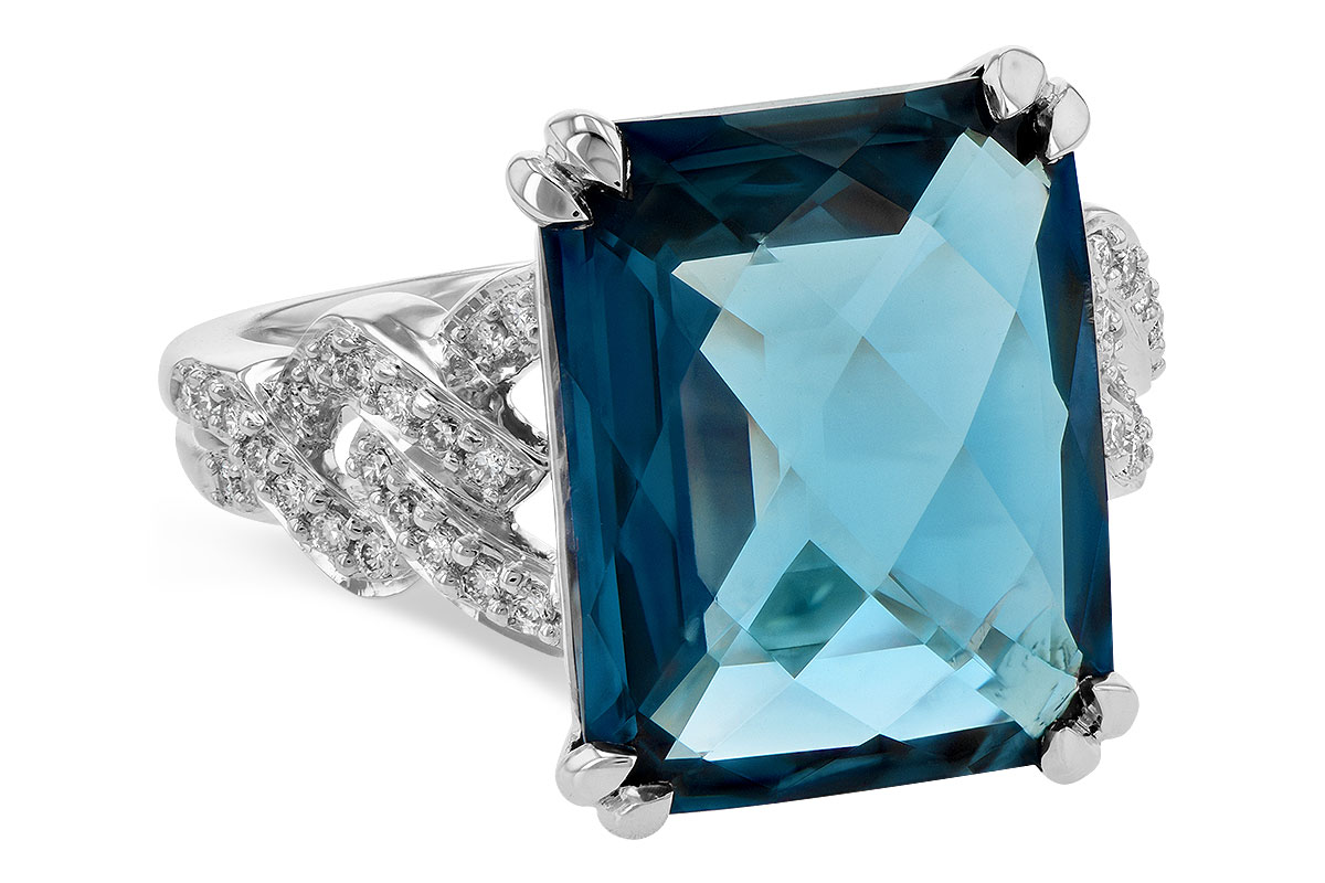 E190-18523: LDS RG 9.40 LONDON BLUE TOPAZ 9.60 TGW (15x12MM)