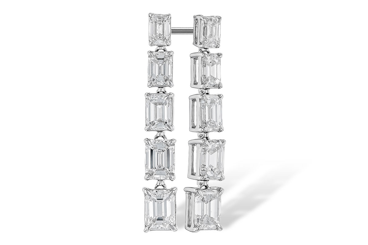 K273-83086: EARRINGS 1.90 TW EMERALD CUTS