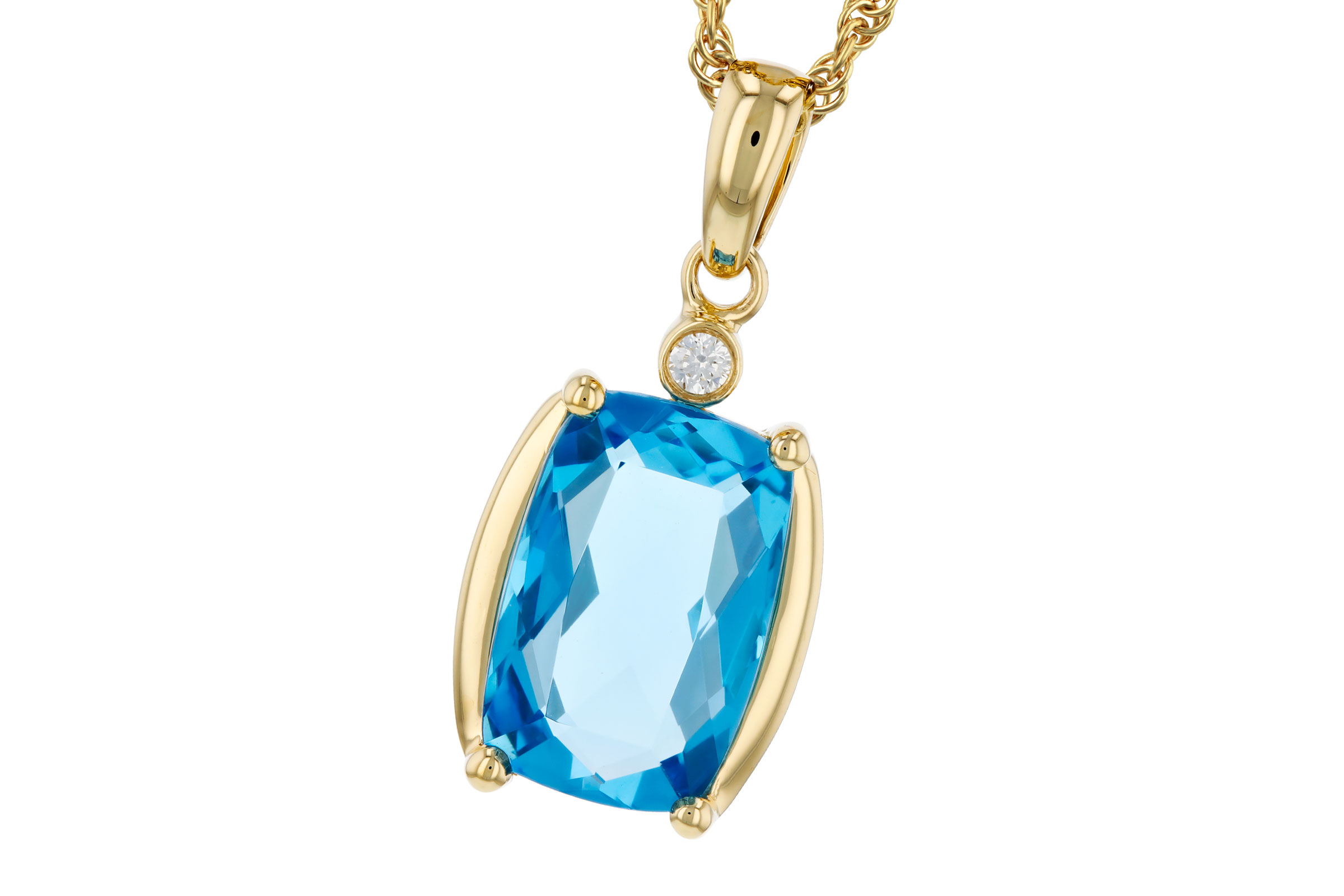 K275-65741: NECKLACE 2.88 BLUE TOPAZ 2.90 TGW (11x7MM BT)
